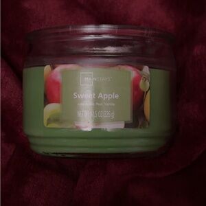 Mainstays Sweet Apple Candle - Vibrant Green
